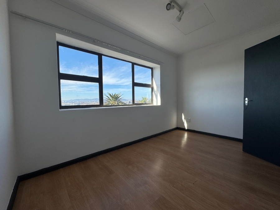 4 Bedroom Property for Sale in Black River Western Cape